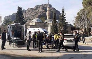 Osmancık’ta otomobil ile motosiklet çarpıştı:...