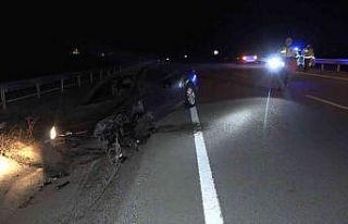 Otomobil şarampole düştü, sürücü yara almadan...