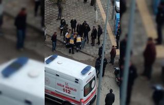 Otomobilin çarptığı çocuk yaralandı