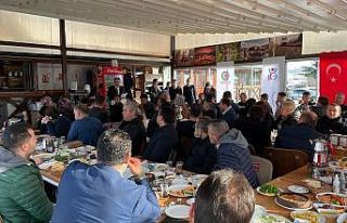 Öz Sağlık İş ile Hak-İş Sendikası üyeleri...