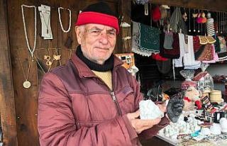 (ÖZEL) 60 yıllık usta taş bulamadığı için...