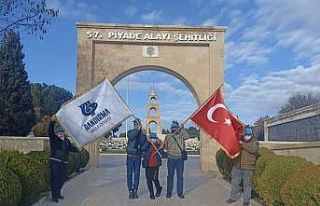Özel çocuklar şehitlerin huzurunda dua etti