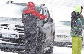 (Özel) Eksi 15 derecede ısınarak görevlerini yapabiliyorlar