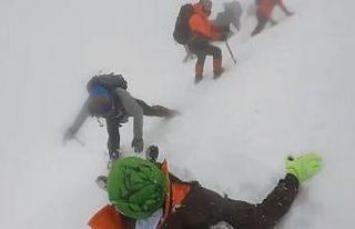 (Özel) Uludağ’ın zirvesinde nefes kesen anlar......