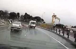 Pendik’te refüje çıkan araç savrulup bariyerlere...