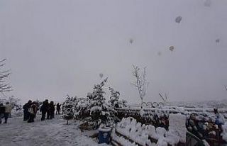 Peribacaları gelinlik giydi