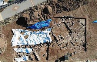 Perre Antik Kentte dokuma tezgahı bulundu