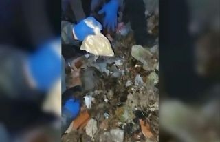 Polis duvarı kırıp geçti: Zulada kalaşnikof ele...