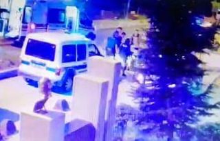 Polis memurunu telsizi ile darp eden sanığa 4 yıla...