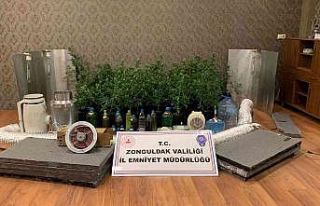 Polisten 3 ayrı uyuşturucu operasyonu: 5 gözaltı