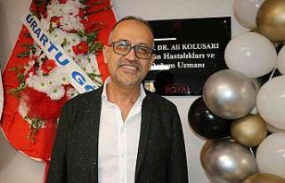 Prof. Dr. Ali Kolusarı Van’da klinik açtı
