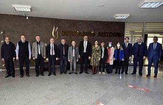 Rektör Ataç engelli çalışanlarıyla bir araya...