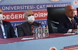 Rektör Çomaklı: “Çat’ın büyümesi ve gelişmesi...