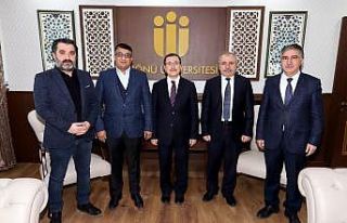 Rektör Kızılay’dan doktorlara yapılan maaş...