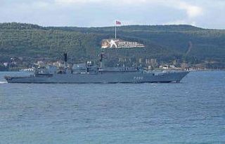 Romanya savaş gemisi Çanakkale Boğazı’ndan geçti