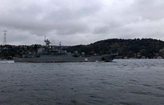 Rus savaş gemisi “Caesar Kunikov” İstanbul Boğazı’ndan...