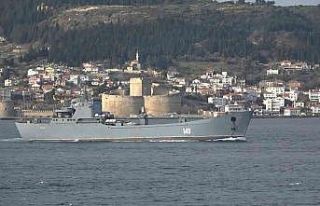 Rus savaş gemisi ‘Orsk’ Çanakkale Boğazı’ndan...
