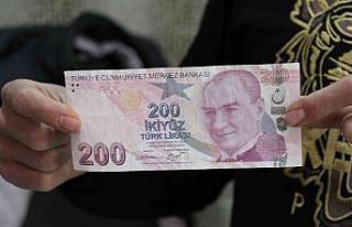Sahte para, komşusunun parayı bozmasıyla fark edildi