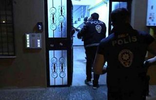 Sahte sosyal medya hesabıyla vatandaşları 1 milyon...