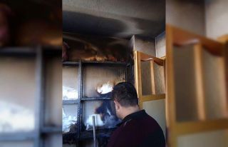 Saimbeyli’de pazarcı esnafının ürünleri yangında...