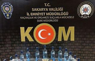 Sakarya’da yılbaşı öncesi polisten kaçak içki...