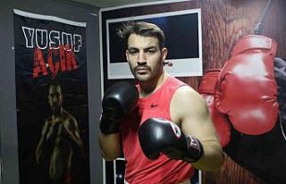 Şampiyon kick boks sporcusu Ukrayna için gün sayıyor
