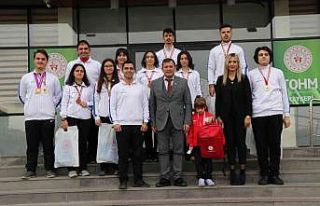 Şampiyonlardan Ali İhsan Kabakcı’ya ziyaret