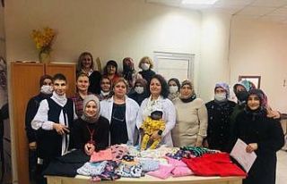 Samsun’da dikiş kursiyerleri el emeği ürünleri...