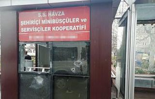 Samsun’da minibüs durağına silahlı saldırı:...