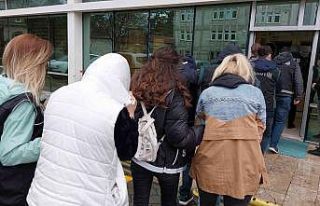 Samsun’da sokak satıcılarına uyuşturucu operasyonunda...