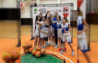 SANKO Okulları Genç Kızlar Basketbol Takımı İl...