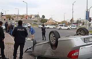 Şanlıurfa’da kaza yapan araç takla attı