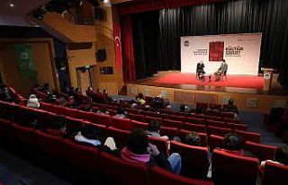 Şansal Büyüka AKM’de sevenleriyle buluştu