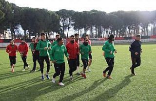 Sarayköyspor 3 puan peşinde