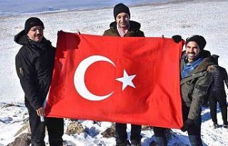 Sarıkamış şehitlerini anmak için bin 910 rakımlı,...