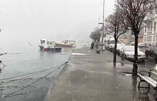 Sarıyer’de lapa lapa kar yağdı