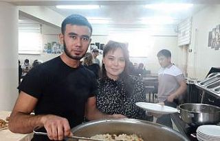 SCÜ’de yabancı uyruklu öğrenciler, lezzet şöleninde...