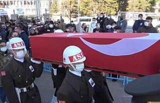Şehit Piyade Uzman Çavuş Emre Ceylan son yolcuğuna...