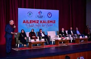 Sezai Karakoç anısına şiir dinletisi düzenledi