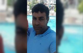 Şiddet gören kızını korumaya çalışırken canından...