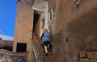 Siirt Belediyesi’nden ihtiyaç sahibi ailelere yardım