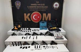 Silah kaçakçıları yapılan operasyonla yakalandı