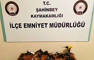 Silah kaçakçılarına operasyon: 25 kişi tutuklandı