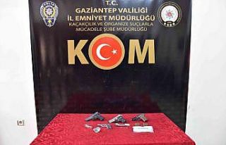 Silah kaçakçılarına operasyon: 3 şüpheli yakalandı