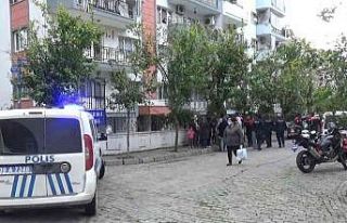 Silahla kendini vuran emekli polis kaldırıldığı...