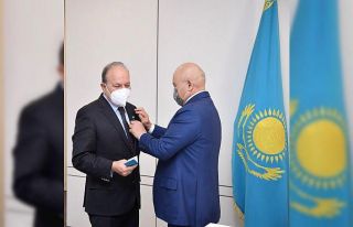 Şimşek’e üstün hizmet ödülü