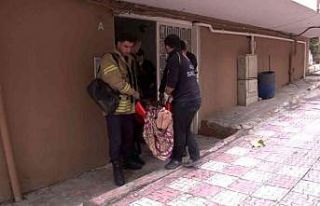 Sinir krizi geçirince kendisini odaya kilitledi