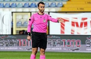Sivasspor - Rizespor maçını Atilla Karaoğlan yönetecek