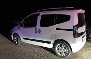 Siverek’te seyir halindeki araca ateş açıldı,...