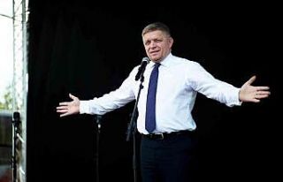 Slovakya eski Başbakanı Robert Fico gözaltına...